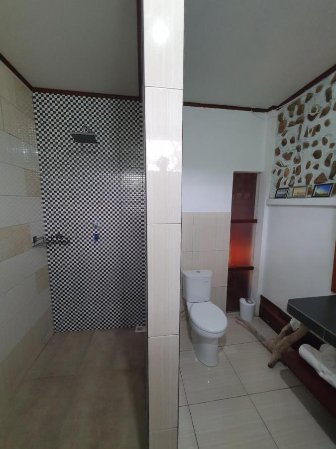 Amban Beach House Manokwari Eksteriør billede