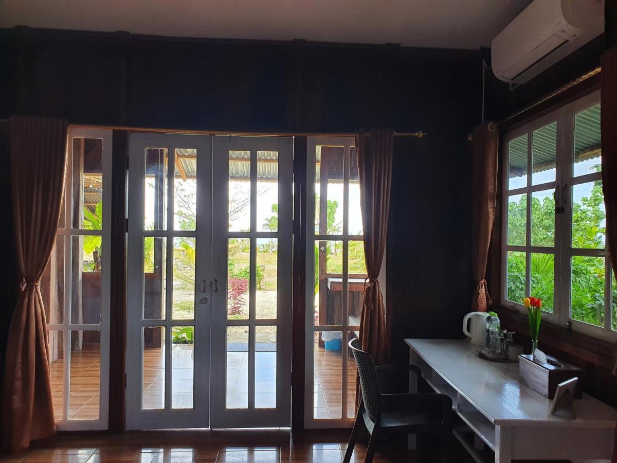 Amban Beach House Manokwari Eksteriør billede